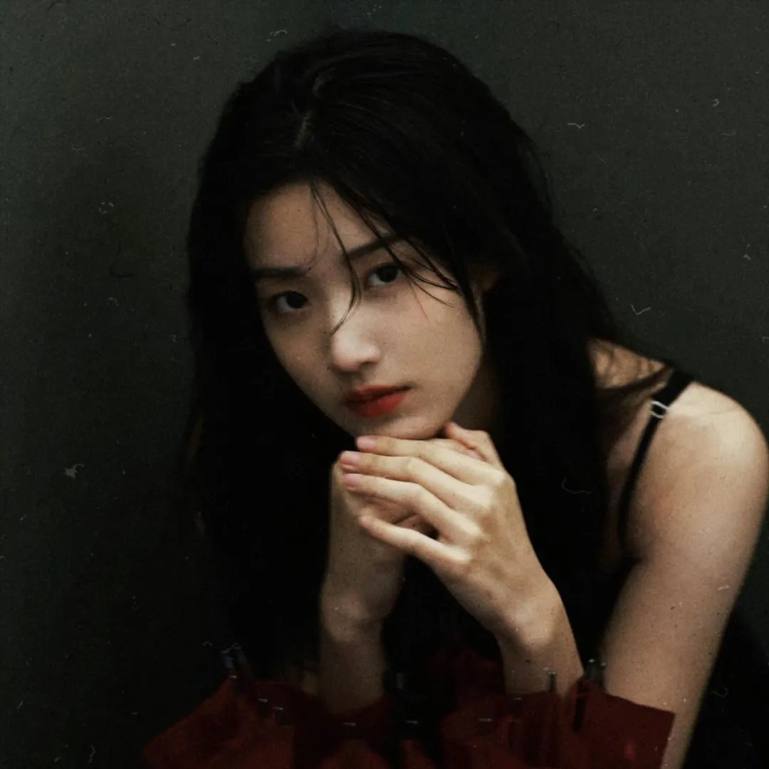 时尚台前幕后的故事